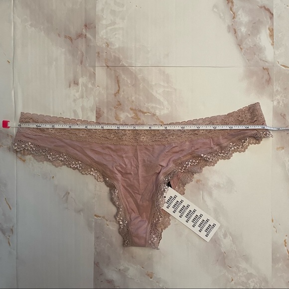 NWT Urban Outfitters mauve pink lace thong underwear in size large - Picture 4 of 5